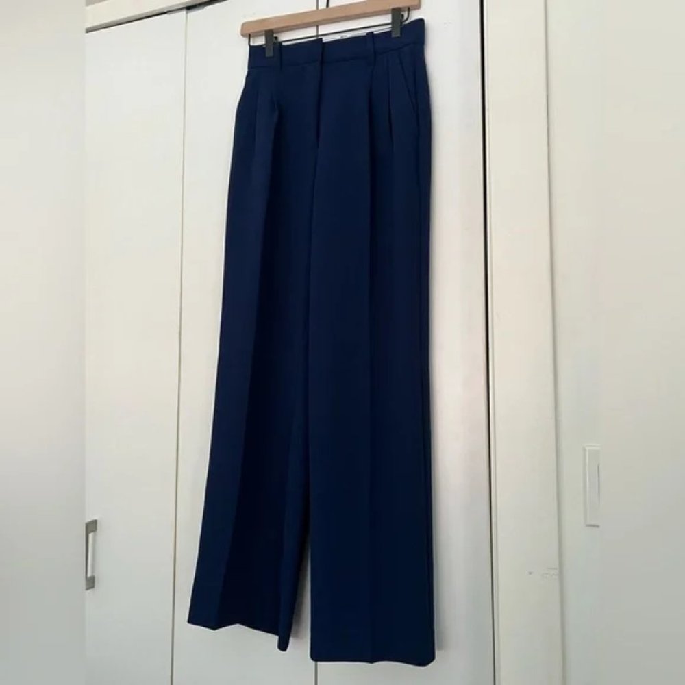 NWT Aritzia Wilfred Free Effortless Pant